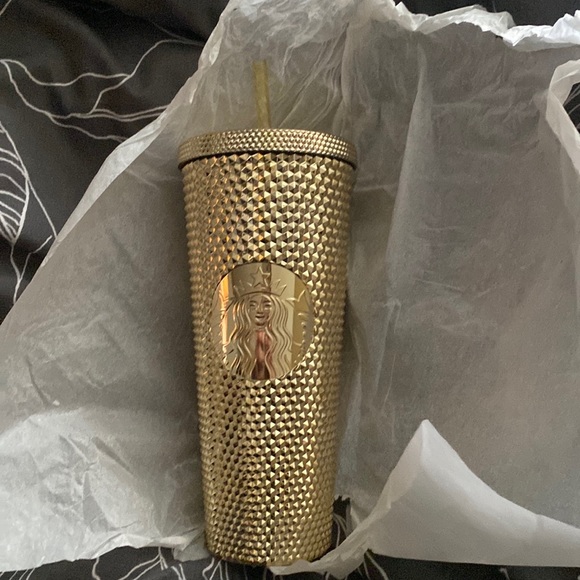 Starbucks Holiday Edition 2022 - Picture 1 of 1